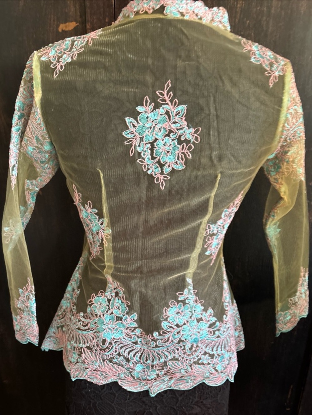 VTG hand-made lacy sheer top elegant NWOT from Hong Kong expat 1950s creme blue